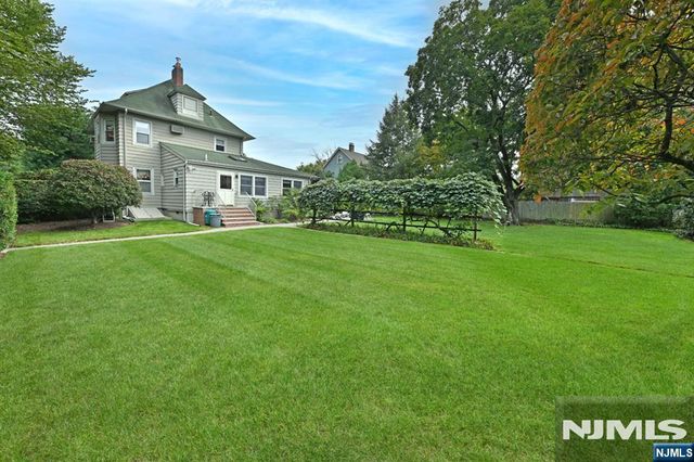 148 2nd Avenue, Westwood, NJ 07675