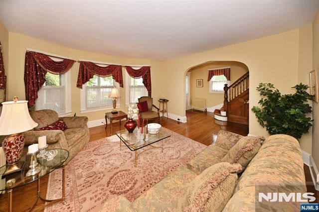 148 2nd Avenue, Westwood, NJ 07675