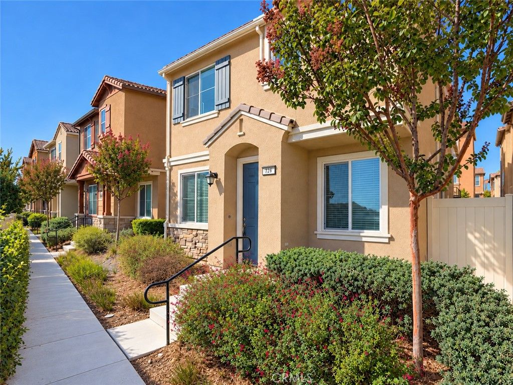 726 Banyan, Pomona, CA 91767 — photo 2