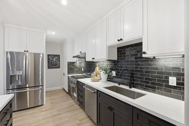 200 Sheridan Avenue 306, Palo Alto, CA 94306