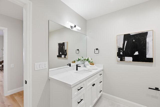 200 Sheridan Avenue 306, Palo Alto, CA 94306