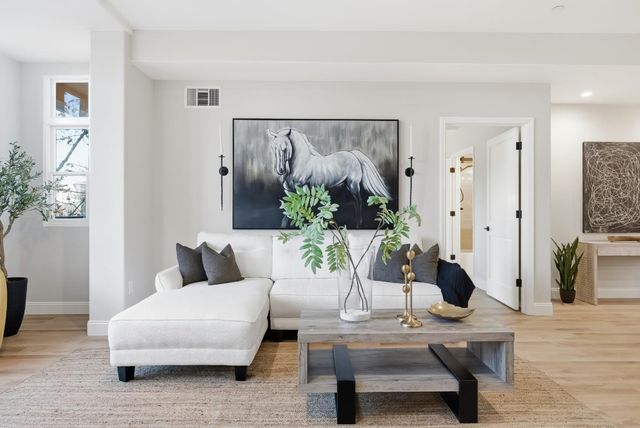 200 Sheridan Avenue 306, Palo Alto, CA 94306