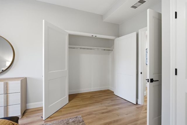 200 Sheridan Avenue 306, Palo Alto, CA 94306