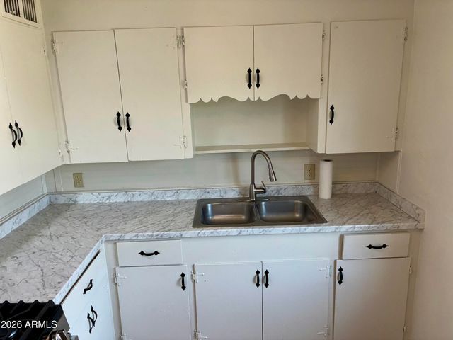 130 COCHISE Drive, Bisbee, AZ 85603