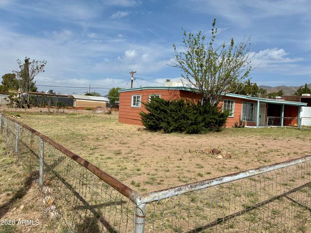 130 COCHISE Drive, Bisbee, AZ 85603