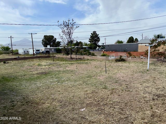 130 COCHISE Drive, Bisbee, AZ 85603