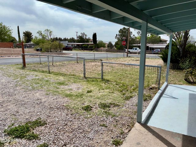 130 COCHISE Drive, Bisbee, AZ 85603