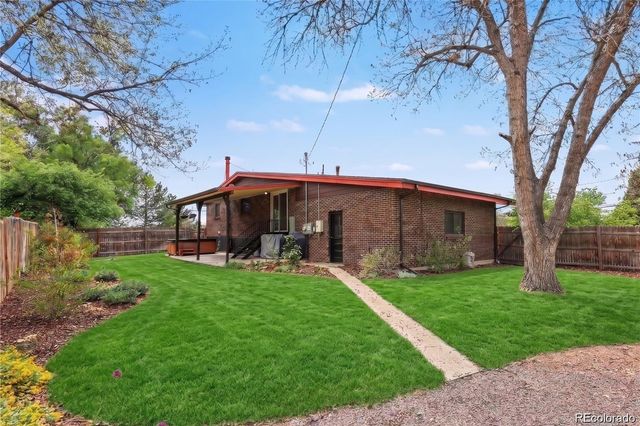 1890 S Monaco Parkway, Denver, CO 80224