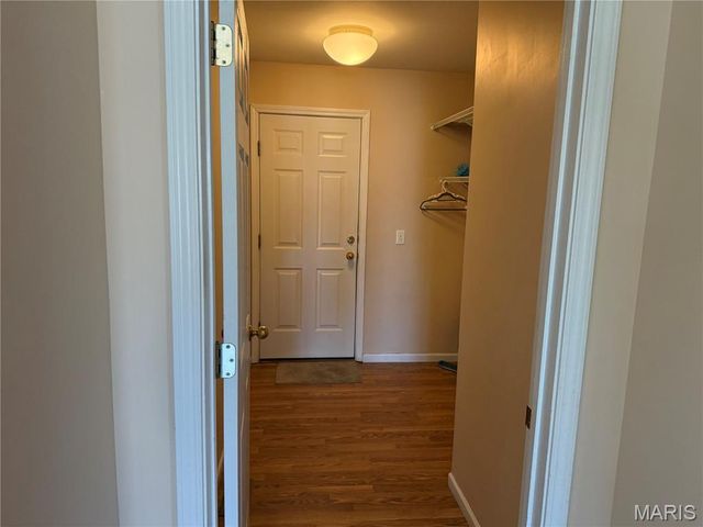 733 Pecan Hill Drive, St Charles, MO 63304