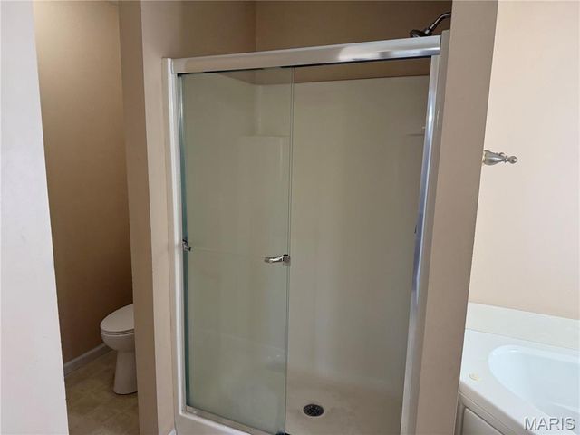 733 Pecan Hill Drive, St Charles, MO 63304