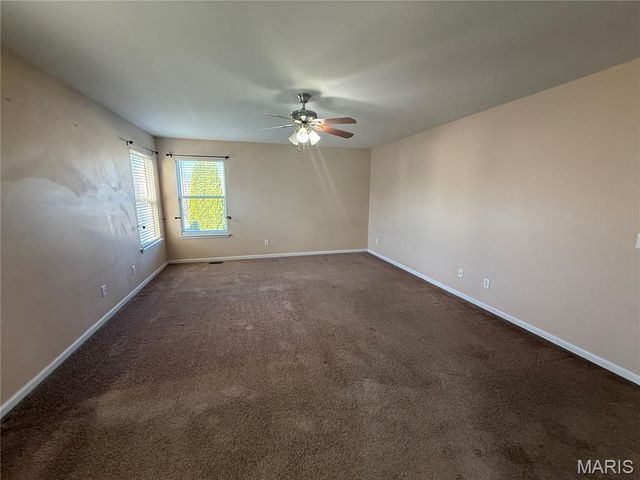 733 Pecan Hill Drive, St Charles, MO 63304