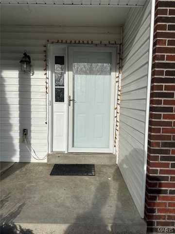 733 Pecan Hill Drive, St Charles, MO 63304