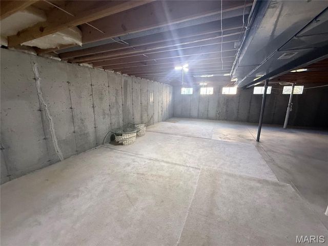 733 Pecan Hill Drive, St Charles, MO 63304