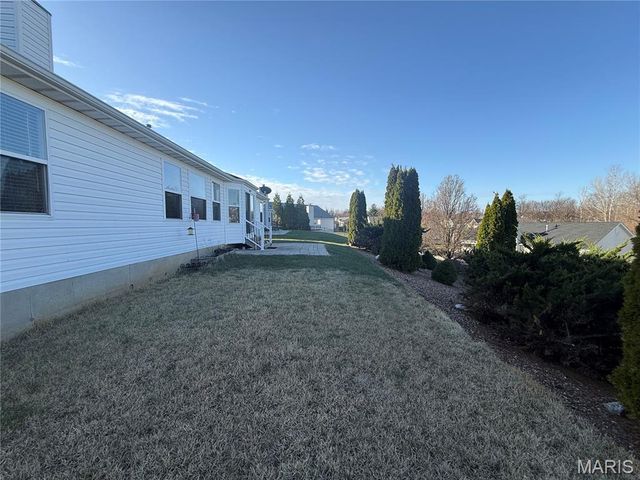 733 Pecan Hill Drive, St Charles, MO 63304