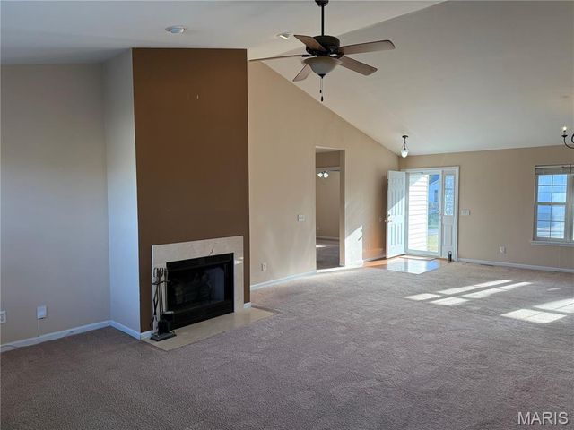 733 Pecan Hill Drive, St Charles, MO 63304