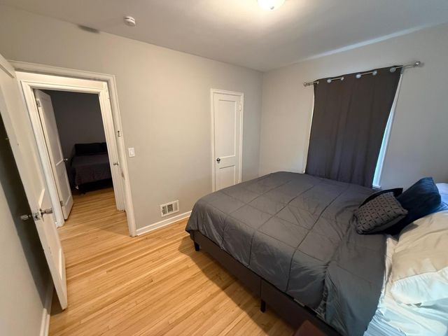 1518 BROADWAY N, Fargo, ND 58102