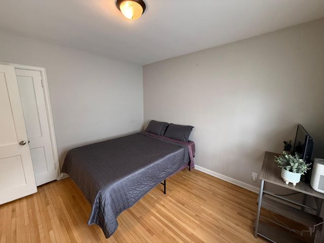 1518 BROADWAY N, Fargo, ND 58102