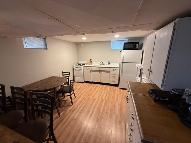 1518 BROADWAY N, Fargo, ND 58102