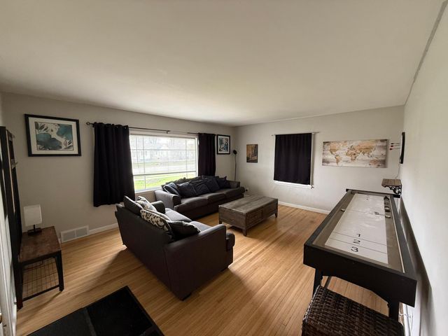 1518 BROADWAY N, Fargo, ND 58102