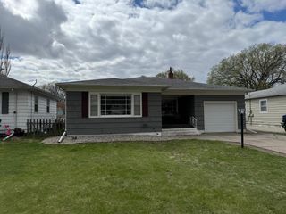 1518 BROADWAY N, Fargo, ND 58102