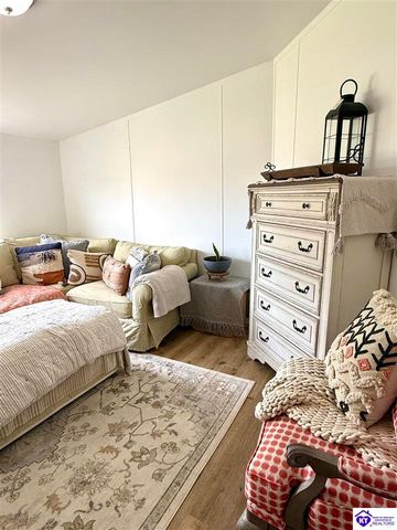 295 Casablanca Court, Cecilia, KY 42724