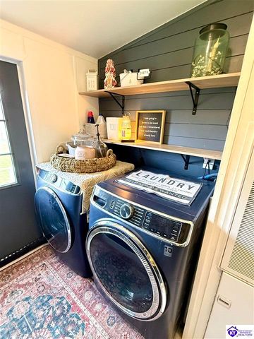 295 Casablanca Court, Cecilia, KY 42724