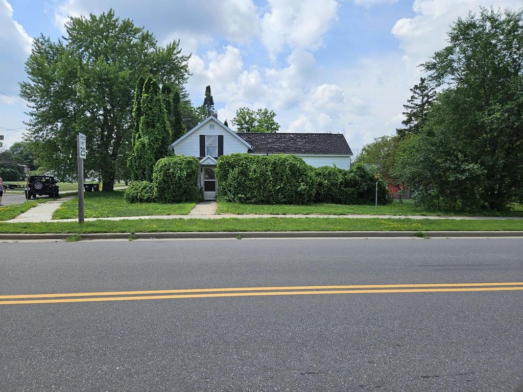 501 N Main STREET, Necedah, WI 54646