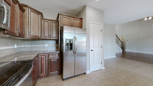 309 Retriever Ct, Clarksville, TN 37043