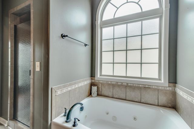 309 Retriever Ct, Clarksville, TN 37043