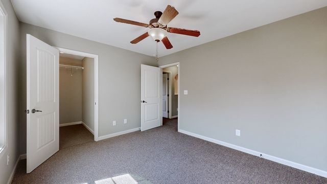 309 Retriever Ct, Clarksville, TN 37043