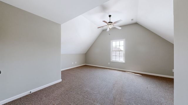 309 Retriever Ct, Clarksville, TN 37043