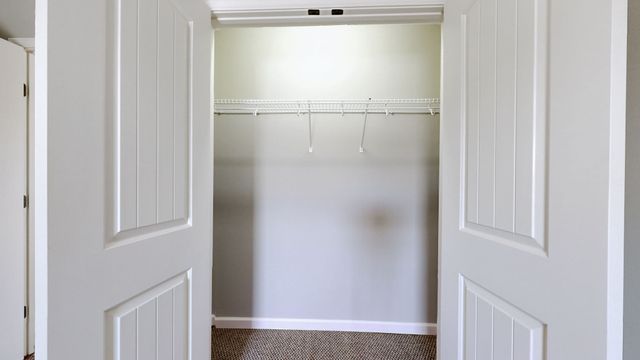 309 Retriever Ct, Clarksville, TN 37043