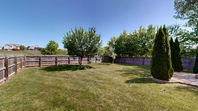 309 Retriever Ct, Clarksville, TN 37043