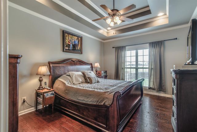 309 Retriever Ct, Clarksville, TN 37043