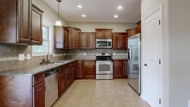 309 Retriever Ct, Clarksville, TN 37043