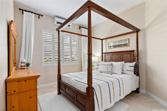 1043 Koko Kai Place, Honolulu, HI 96825