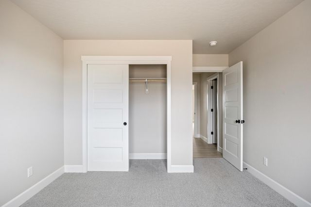 308 NW Monte Vista Avenue 26, Madras, OR 97741