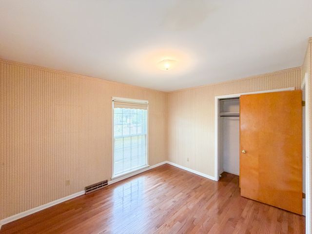 704 1st St, Lawrenceburg, TN 38464