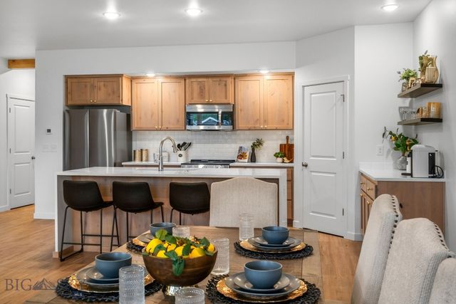 402 W Manhattan Avenue A, Manhattan, MT 59741