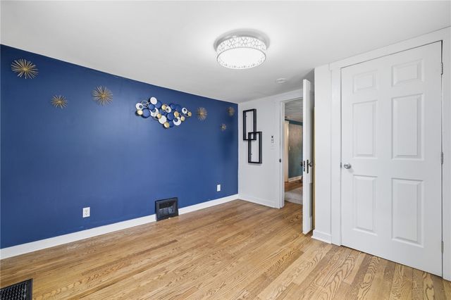4214 New Texas Rd, Plum Boro, PA 15239
