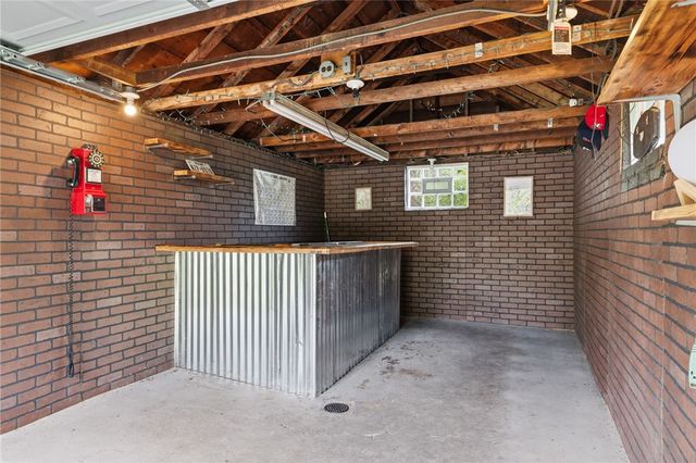 4214 New Texas Rd, Plum Boro, PA 15239