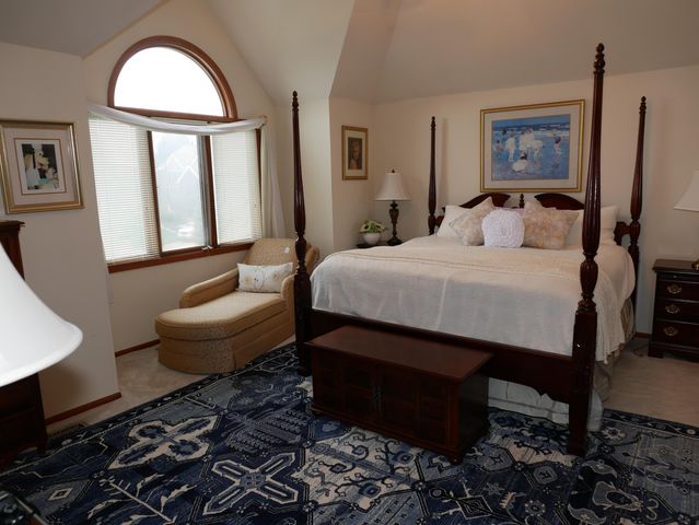 1952 Sherring Court, Reynoldsburg, OH 43068