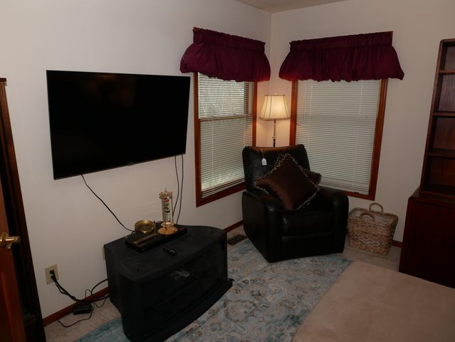 1952 Sherring Court, Reynoldsburg, OH 43068