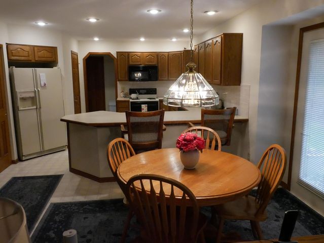 1952 Sherring Court, Reynoldsburg, OH 43068