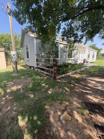 22598 Arapaho Road, Justin, TX 76247