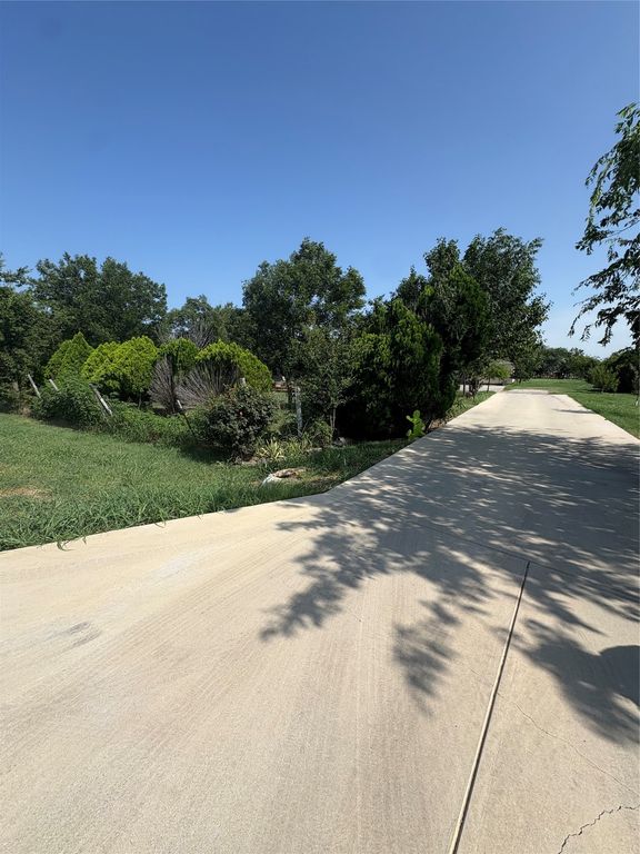 22598 Arapaho Road, Justin, TX 76247