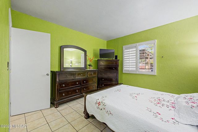 1665 W Calle Del Rey, Tucson, AZ 85713