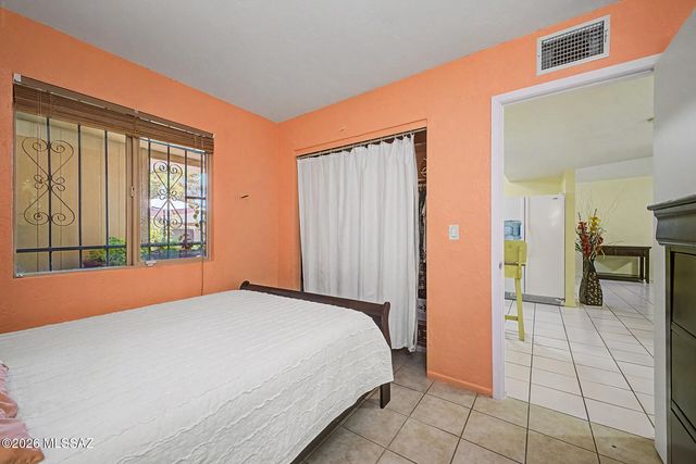 1665 W Calle Del Rey, Tucson, AZ 85713