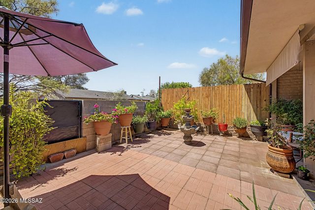 1665 W Calle Del Rey, Tucson, AZ 85713