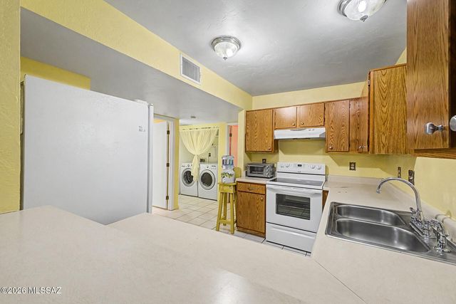 1665 W Calle Del Rey, Tucson, AZ 85713
